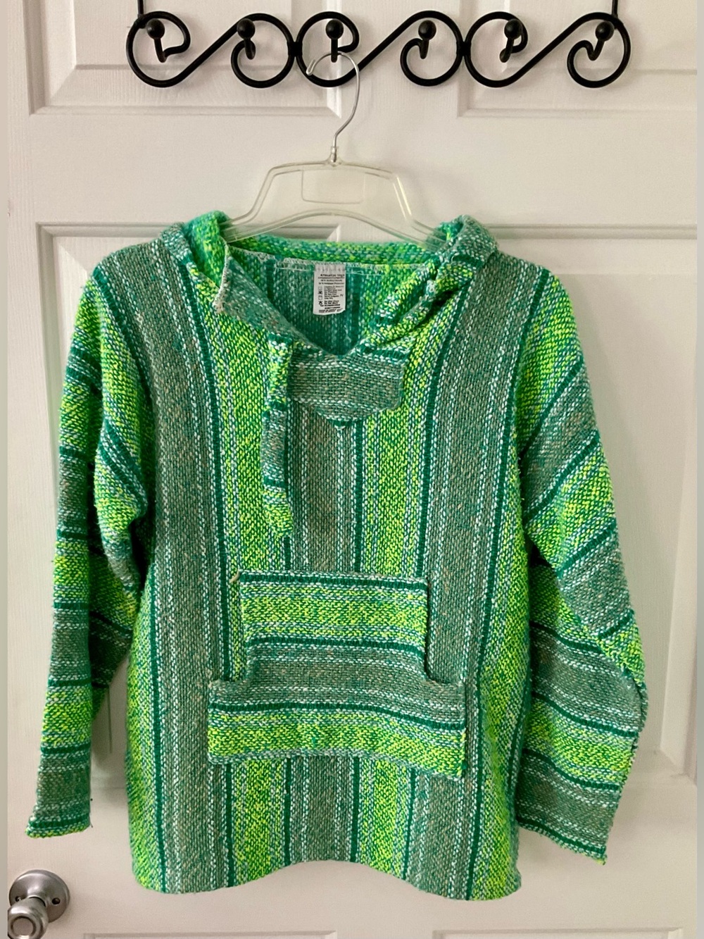 Women’s small Artesanías Vega Baja hoodie